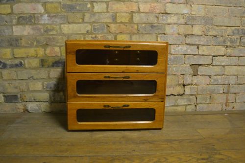 Oak Peter Pan Bodice Cabinet