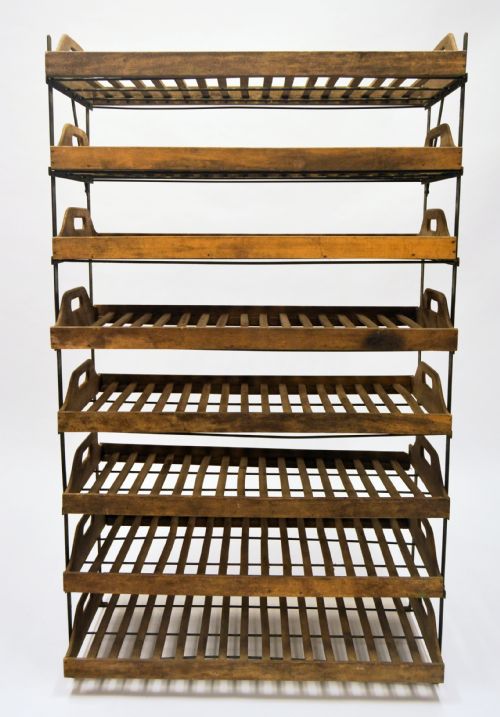 1930s Apple Trolley
