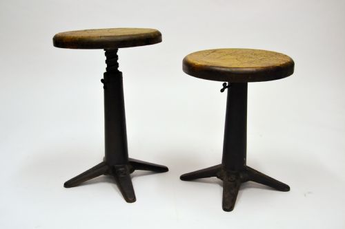 Round Singer Chairs