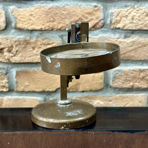 Flatters & Garnett Ldt Magnifying Glass