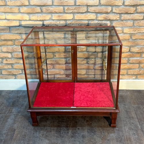Victorian Shop Display Counter
