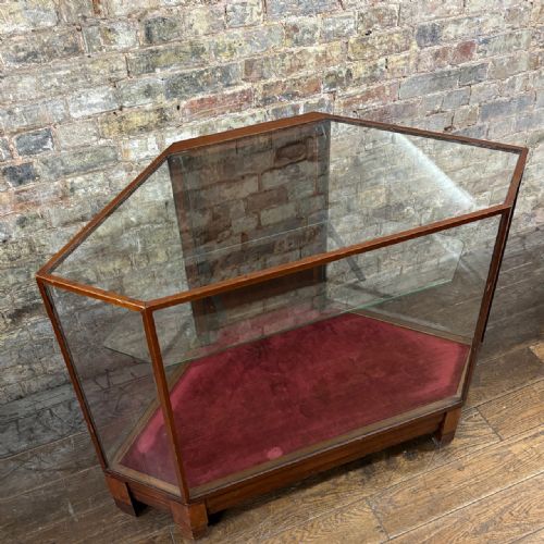 1920S MAHOGANY PENTAGONAL DISPLAY COUNTER - ADDITIONAL PHOTO 1