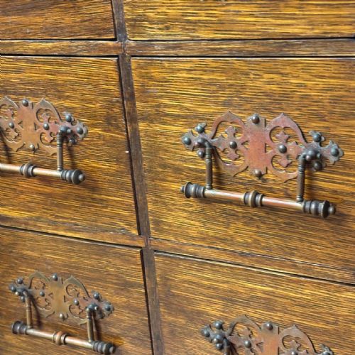 ANTIQUE OAK TABLE CABINET WITH GOTHIC PANEL DOORS - ADDITIONAL PHOTO 8