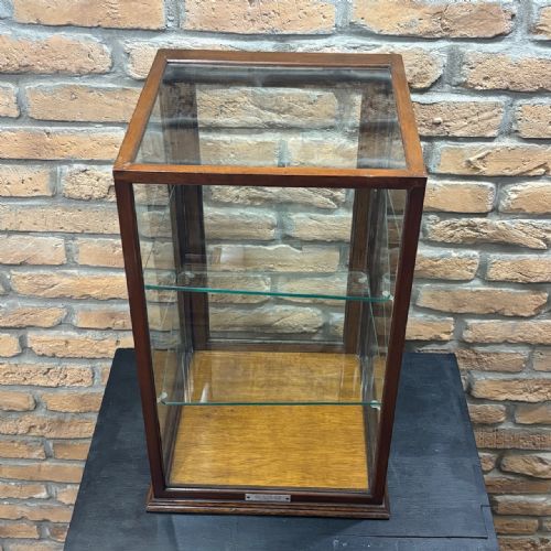 fig 1. Countertop Shop Display Cabinet by J.C. King Ltd, London