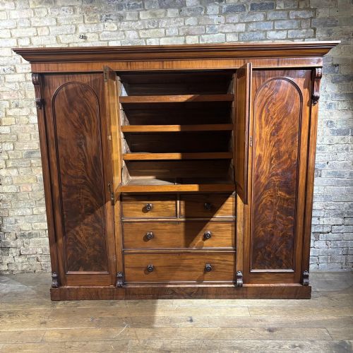 MAHOGANY LINEN PRESS HOUSEKEEPER'S CUPBOARD - ADDITIONAL PHOTO 1