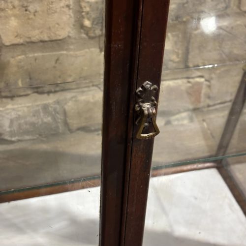 ANTIQUE COUNTERTOP SHOP DISPLAY CABINET - ADDITIONAL PHOTO 7