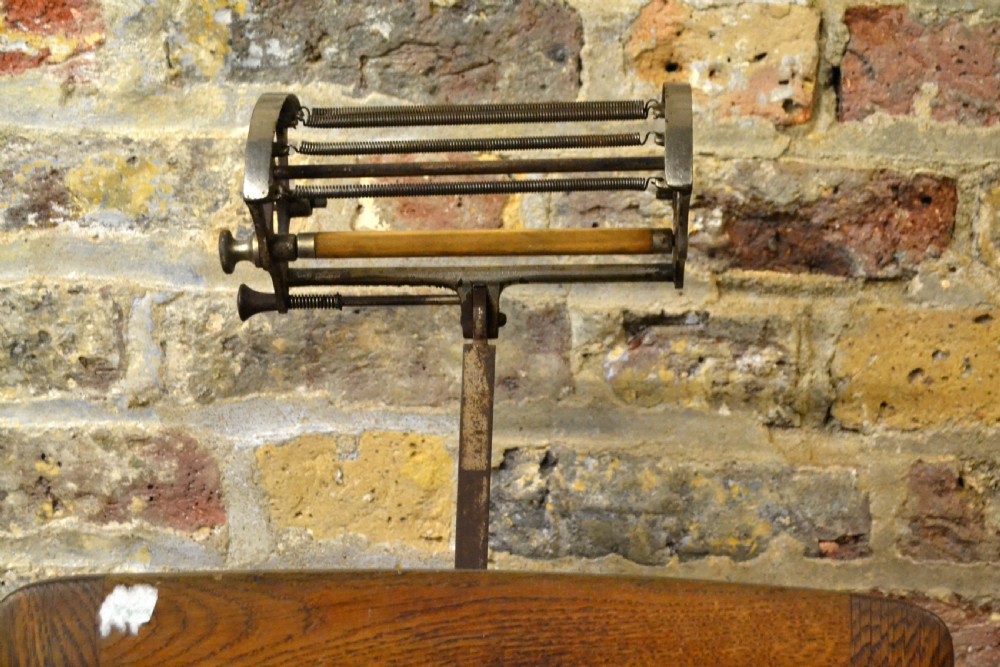 1920s Barber Chair View IV