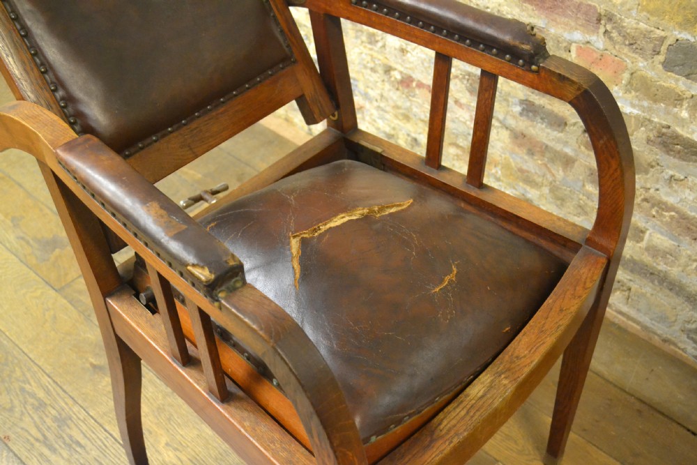 1920s Barber Chair View XIII