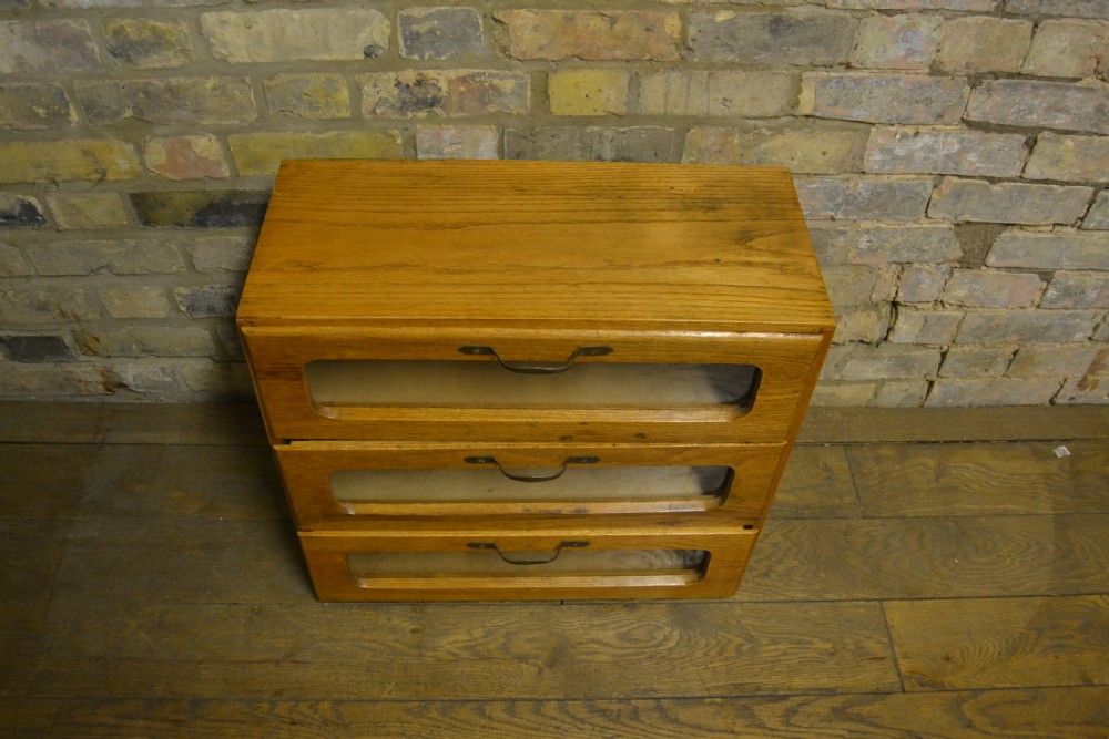 Oak Peter Pan Bodice Cabinet View II