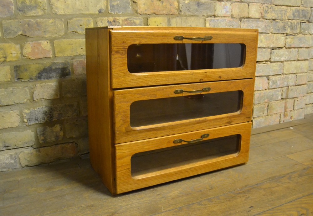 Oak Peter Pan Bodice Cabinet View IV