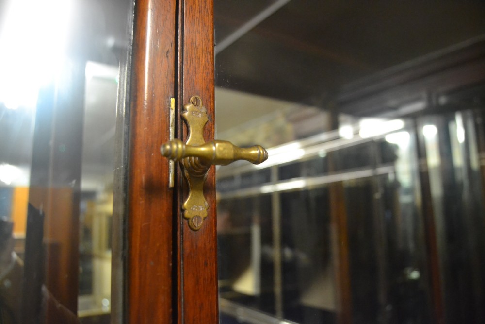 Victorian Mahogany Jeweller's Bow Display Cabinet View V
