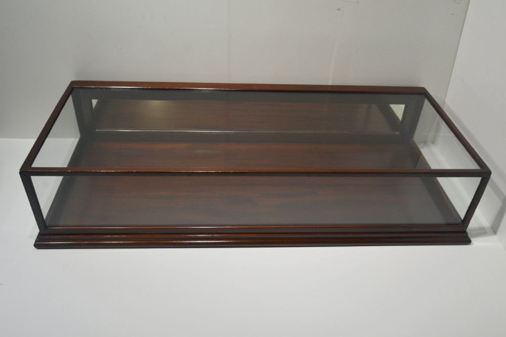 Jeweller's Display Cabinet View II