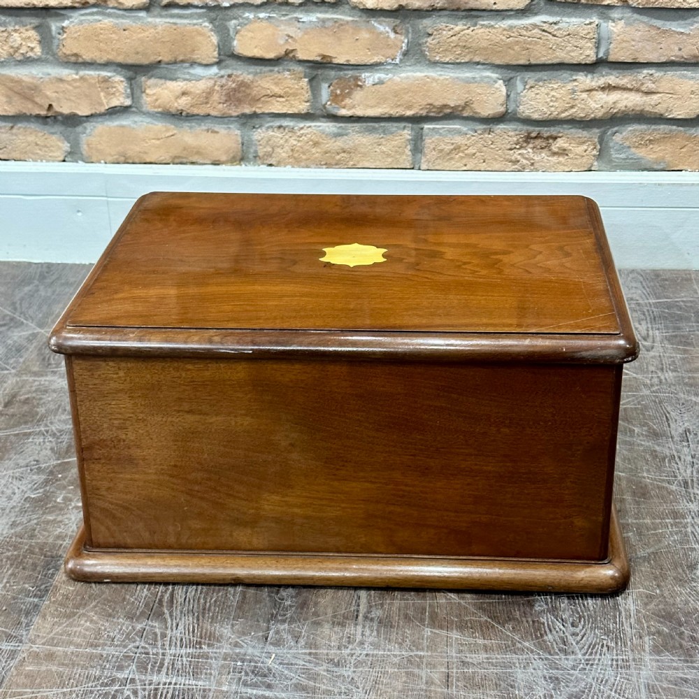 ANTIQUE JEWELLERY BOX View II