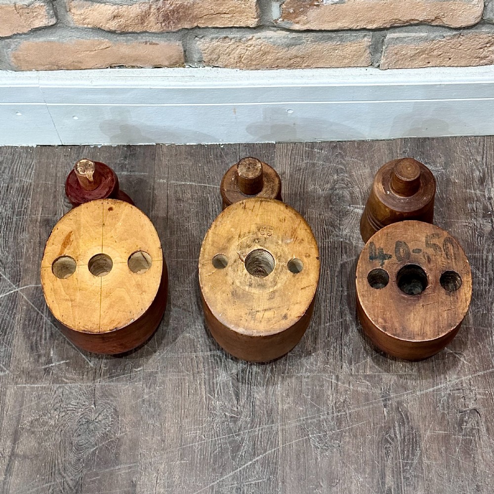 3 SMALL HAT BLOCKS View IV