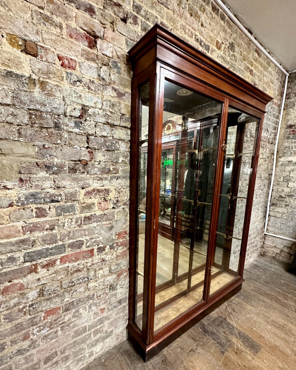 VICTORIAN MAHOGANY DISPLAY SHOP CABINET View IV