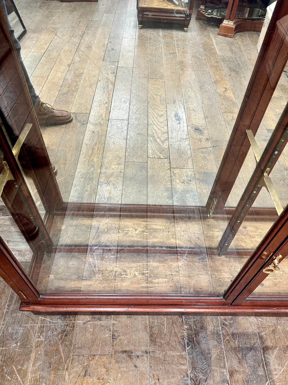 VICTORIAN MAHOGANY DISPLAY SHOP CABINET View VII