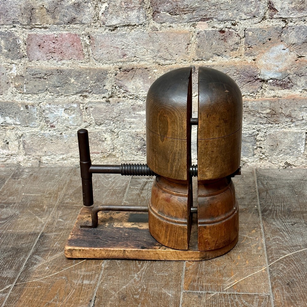 1920s HAT STRETCHER View III