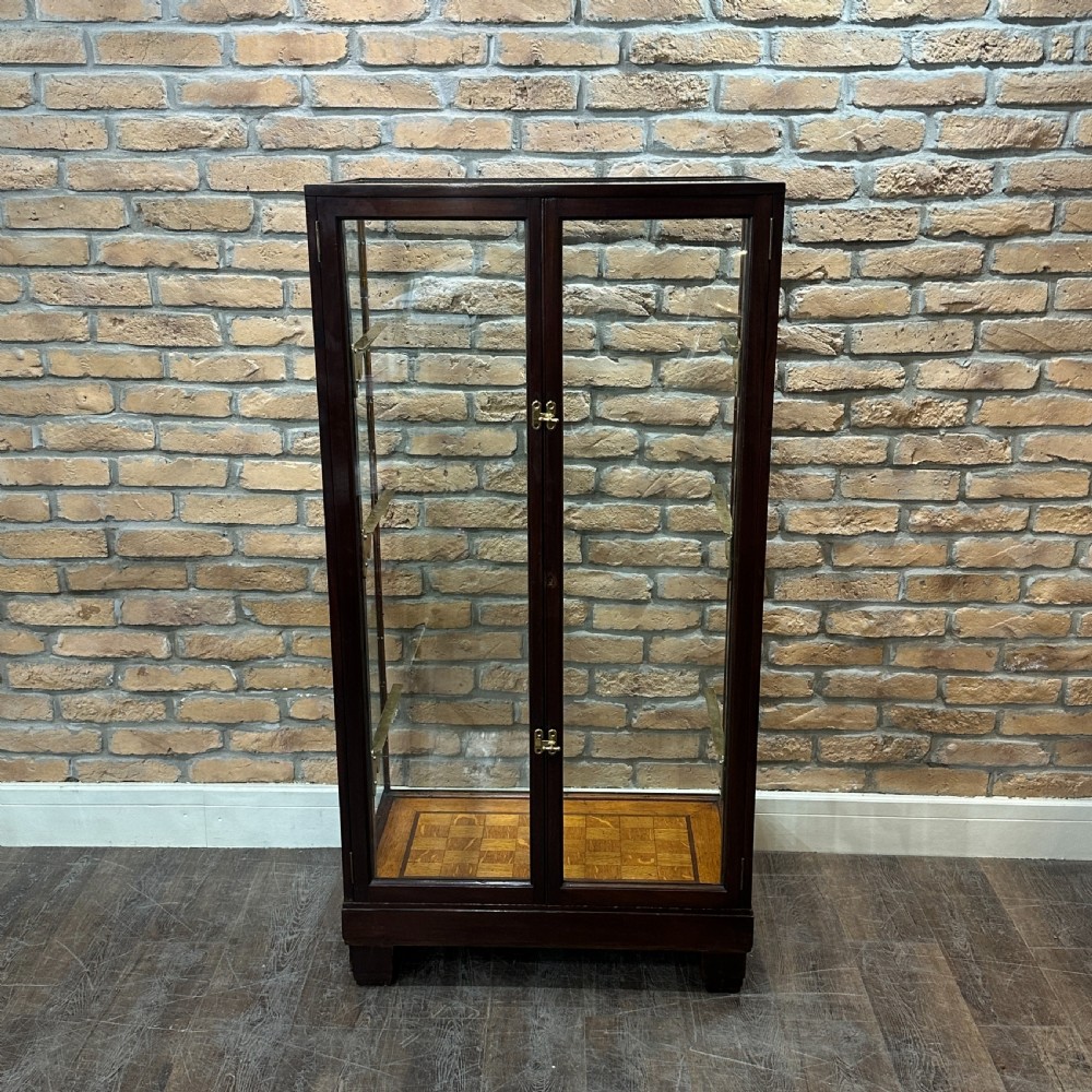 1920s MAHOGANY SHOP DISPLAY CABINET View V