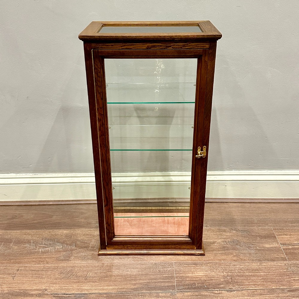 1920s Countertop Shop Display Cabinet