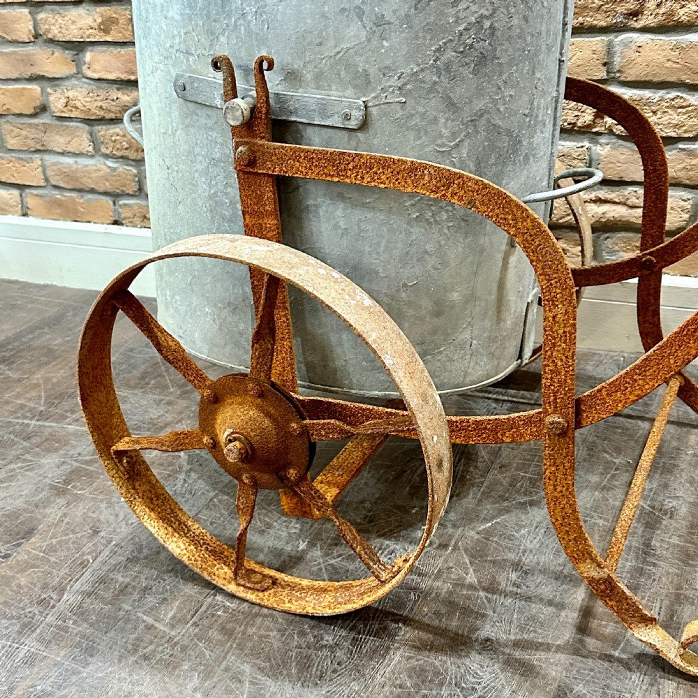 1910 WATER TANK TROLLEY (2) View II
