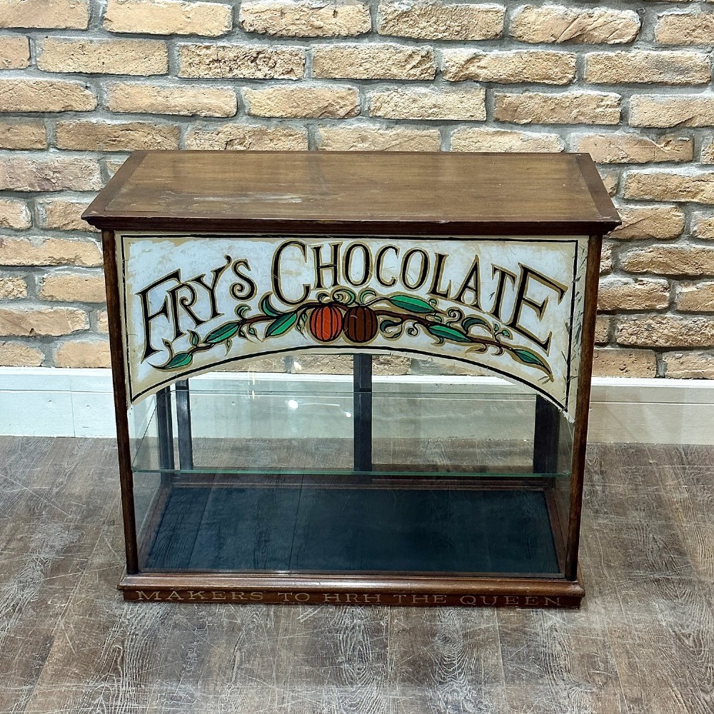 FRYS SHOP DISPLAY CABINET