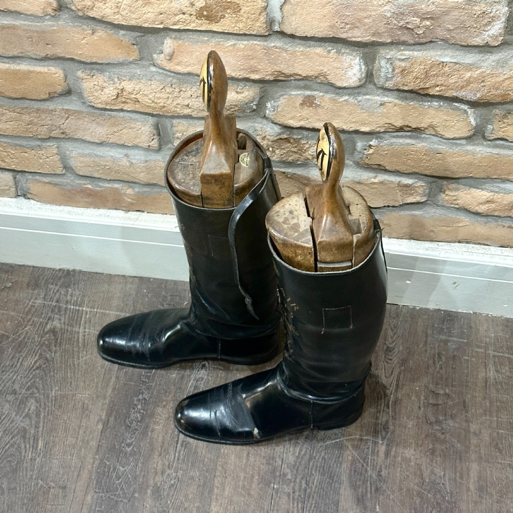 1920s Shop Display Boots View IV
