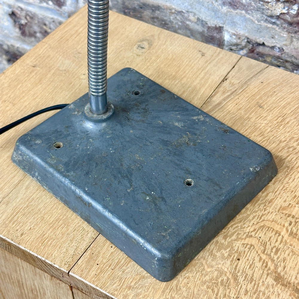 1930s Gooseneck Shell Desk Lamp View V