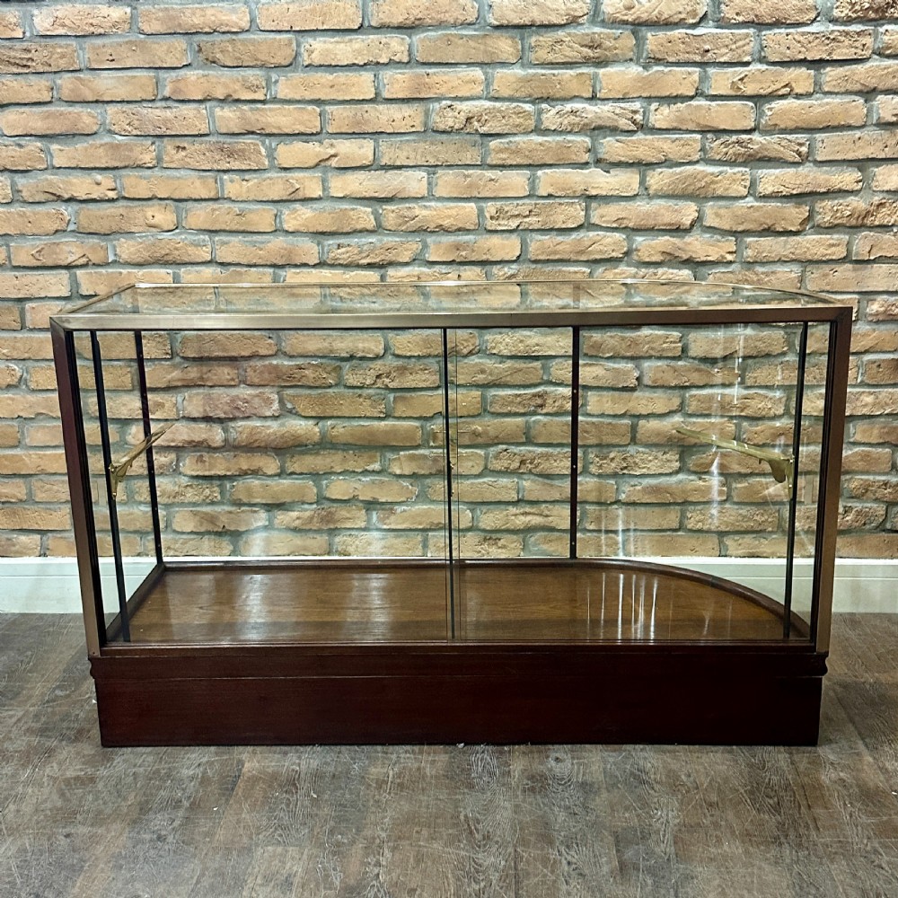 1920s Bow End Display Counter View III