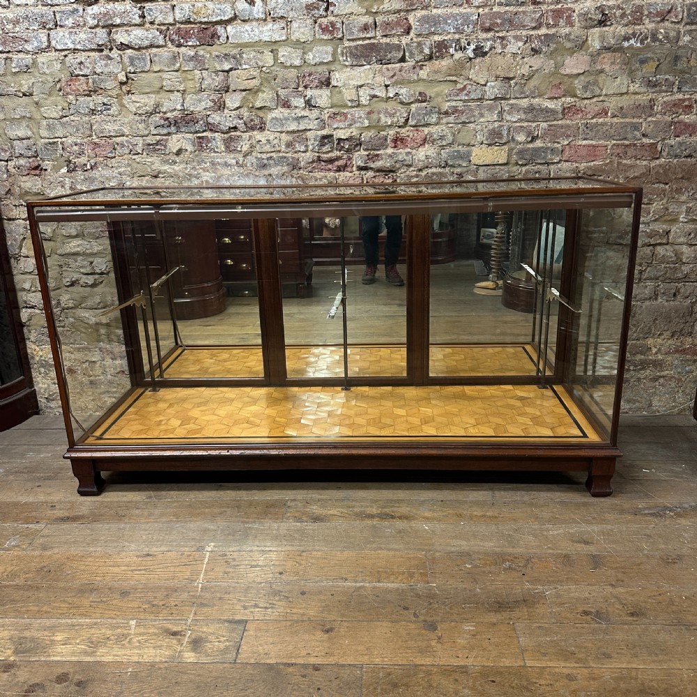 1920s Mahogany Shop Counter