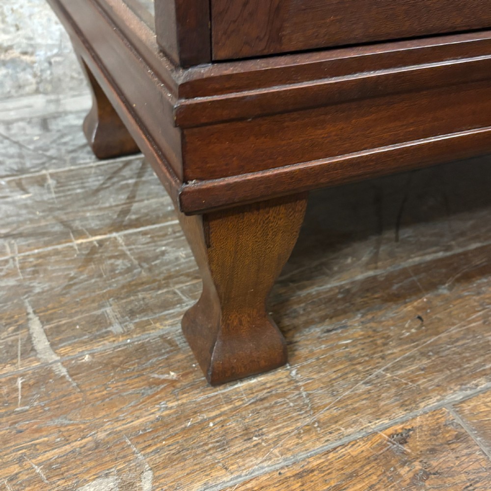 Frederick E. Beale Mahogany Shop Display Cabinet
 View VII