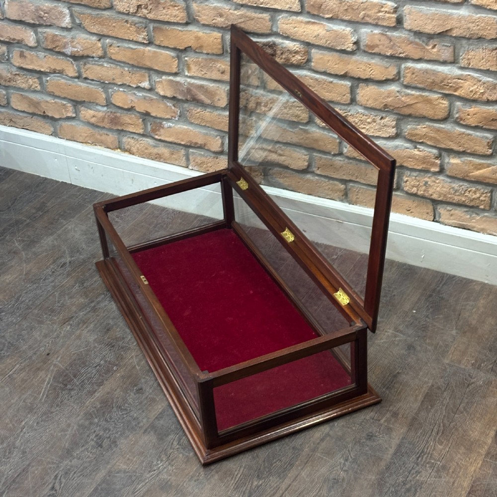 1920s Countertop Display Cabinet with Red Velvet Interior
 View III
