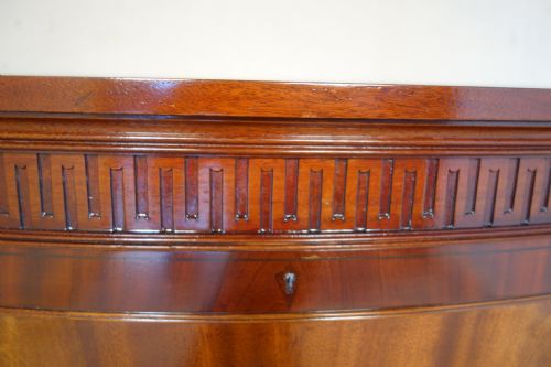 LARGE WARING GILLOW HALFROUND FLAMED MAHOGANY COMMODE - ADDITIONAL PHOTO 10
