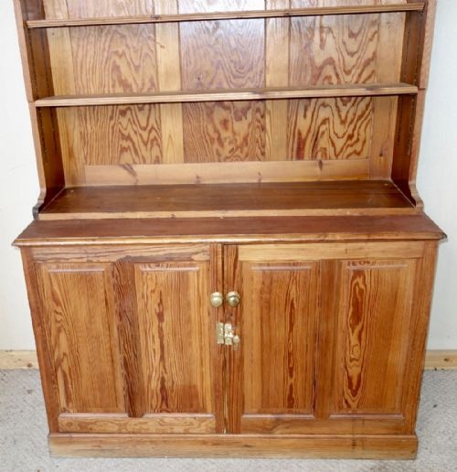 LARGE PITCH PINE DRESSER - ADDITIONAL PHOTO 1