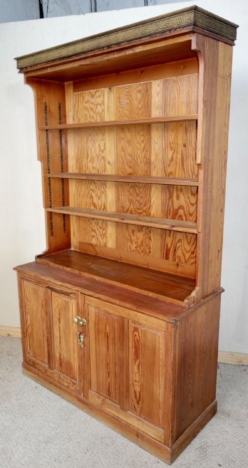 LARGE PITCH PINE DRESSER - ADDITIONAL PHOTO 7