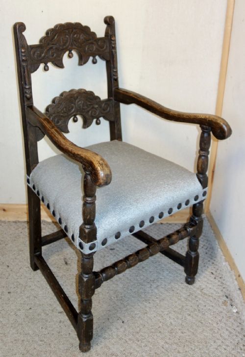 SET OF 8 CARVED OAK DERBYSHIRE CHAIRS - ADDITIONAL PHOTO 8