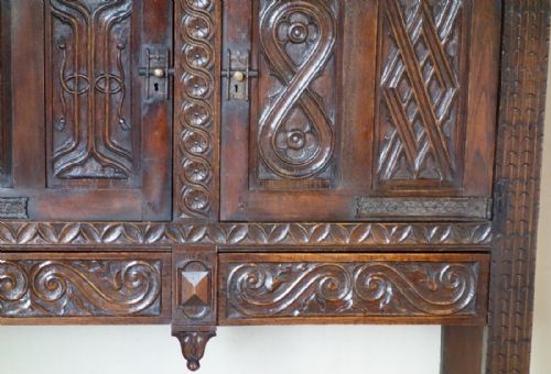 LARGE CARVED OAK HALL CUPBOARD - ADDITIONAL PHOTO 1