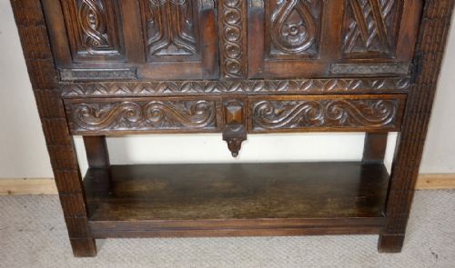 LARGE CARVED OAK HALL CUPBOARD - ADDITIONAL PHOTO 2