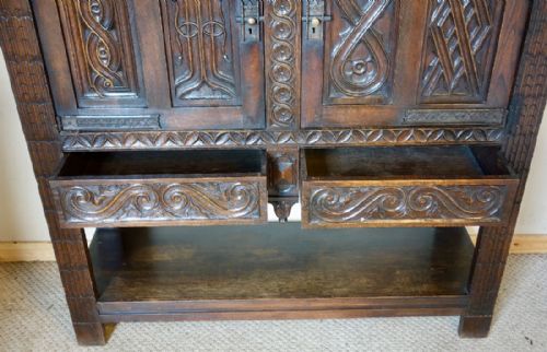 LARGE CARVED OAK HALL CUPBOARD - ADDITIONAL PHOTO 3