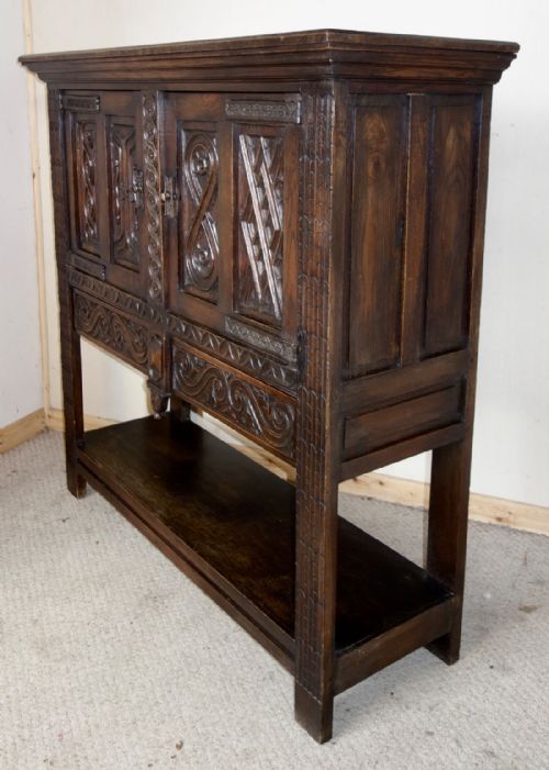 LARGE CARVED OAK HALL CUPBOARD - ADDITIONAL PHOTO 6