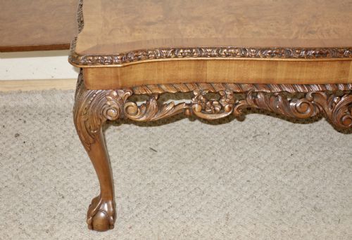 LONGJOHN CARVED WALNUT COFFEE TABLE WITH SLIDES - ADDITIONAL PHOTO 9