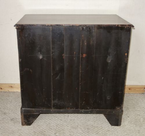 EDWARDIAN FIGURED WALNUT CHEST OF DRAWERS - ADDITIONAL PHOTO 9