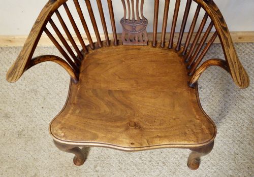 WINDSOR FARMHOUSE HIGHBACK ELBOW CHAIR - ADDITIONAL PHOTO 4