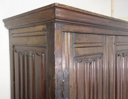 DARK SOLID OAK DOUBLE DOOR WARDROBE - ADDITIONAL PHOTO 2