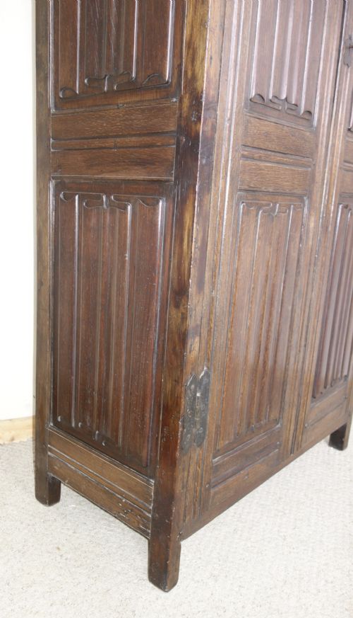 DARK SOLID OAK DOUBLE DOOR WARDROBE - ADDITIONAL PHOTO 4