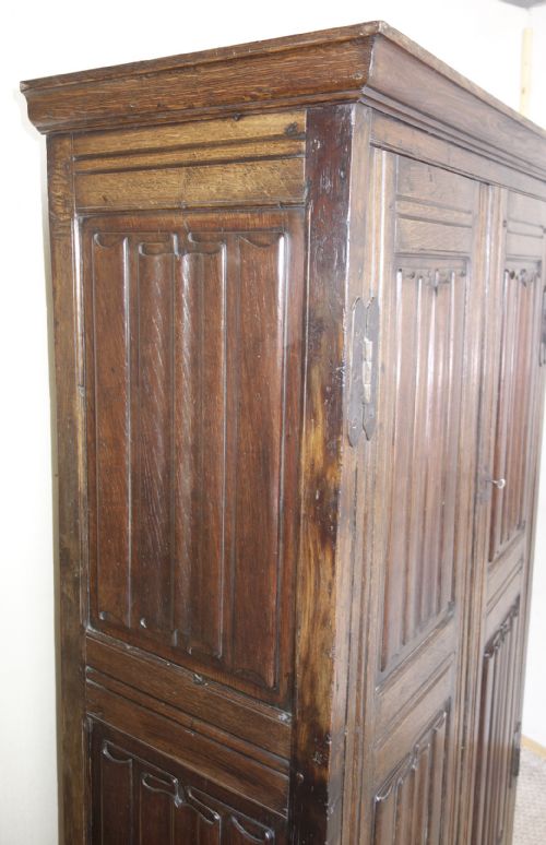 DARK SOLID OAK DOUBLE DOOR WARDROBE - ADDITIONAL PHOTO 5