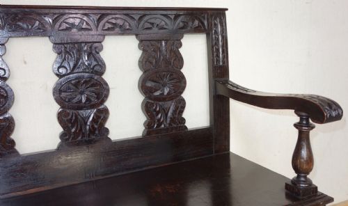 VICTORIAN CARVED DARK OAK HALL SEAT BENCH - ADDITIONAL PHOTO 6