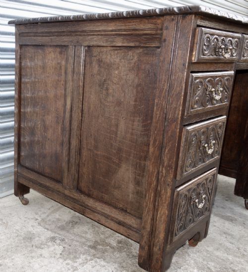 LARGE VICTORIAN CARVED OAK DESK - ADDITIONAL PHOTO 5