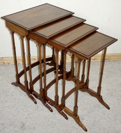 edwardian mahogany quartetto nest of tables - CATEGORY: ANTIQUE TABLES - DATED EDWARDIAN