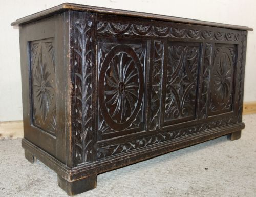 EDWARDIAN DARK OAK CARVED OAK COFFER - ADDITIONAL PHOTO 5