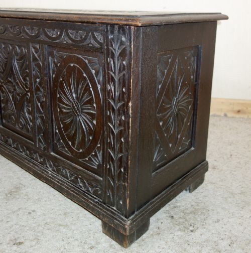 EDWARDIAN DARK OAK CARVED OAK COFFER - ADDITIONAL PHOTO 8